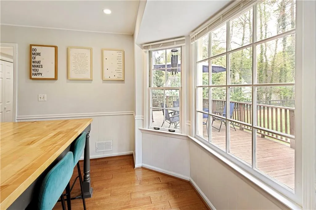 Roswell, Georgia 30076, United States, 5 Bedrooms Bedrooms, ,4 BathroomsBathrooms,Residential,Coming Soon,94988