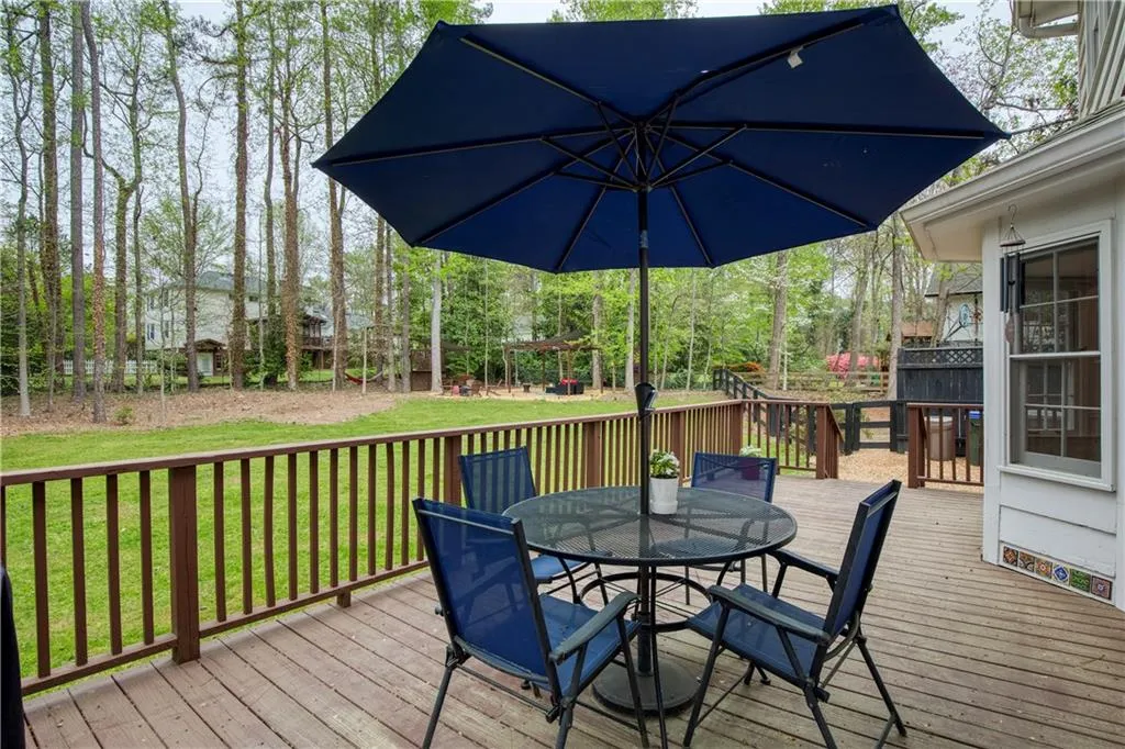 Roswell, Georgia 30076, United States, 5 Bedrooms Bedrooms, ,4 BathroomsBathrooms,Residential,Coming Soon,94988