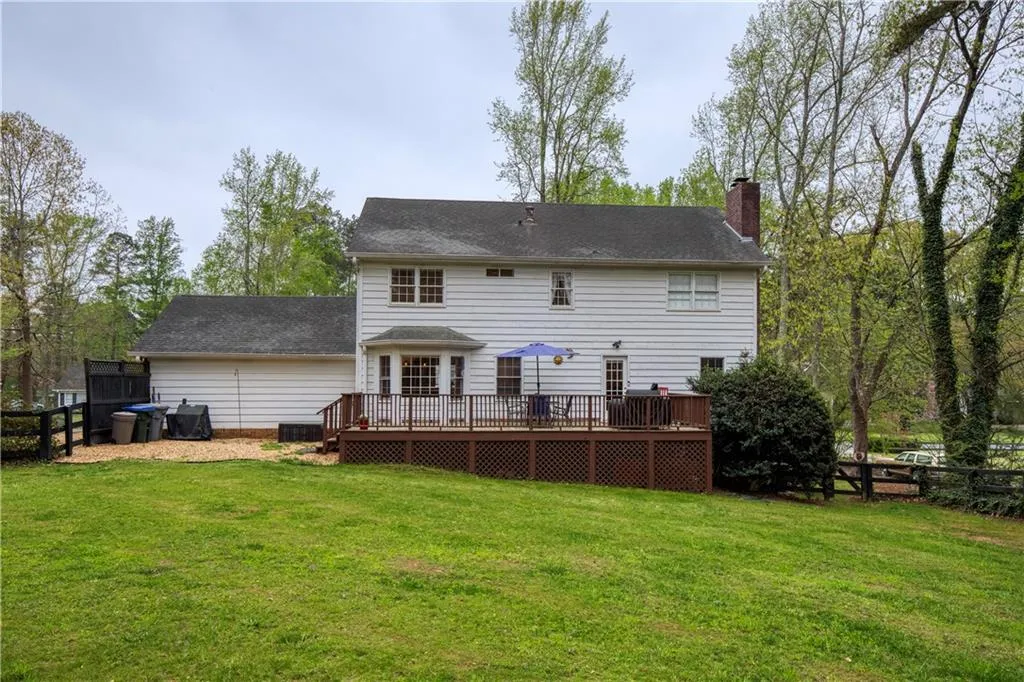 Roswell, Georgia 30076, United States, 5 Bedrooms Bedrooms, ,4 BathroomsBathrooms,Residential,Coming Soon,94988