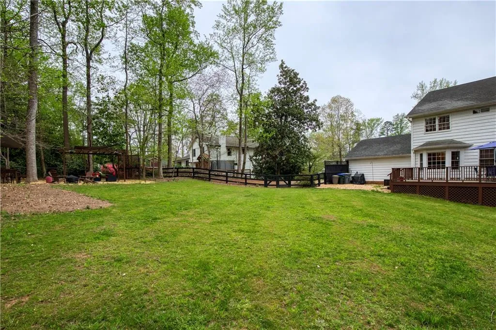 Roswell, Georgia 30076, United States, 5 Bedrooms Bedrooms, ,4 BathroomsBathrooms,Residential,Coming Soon,94988