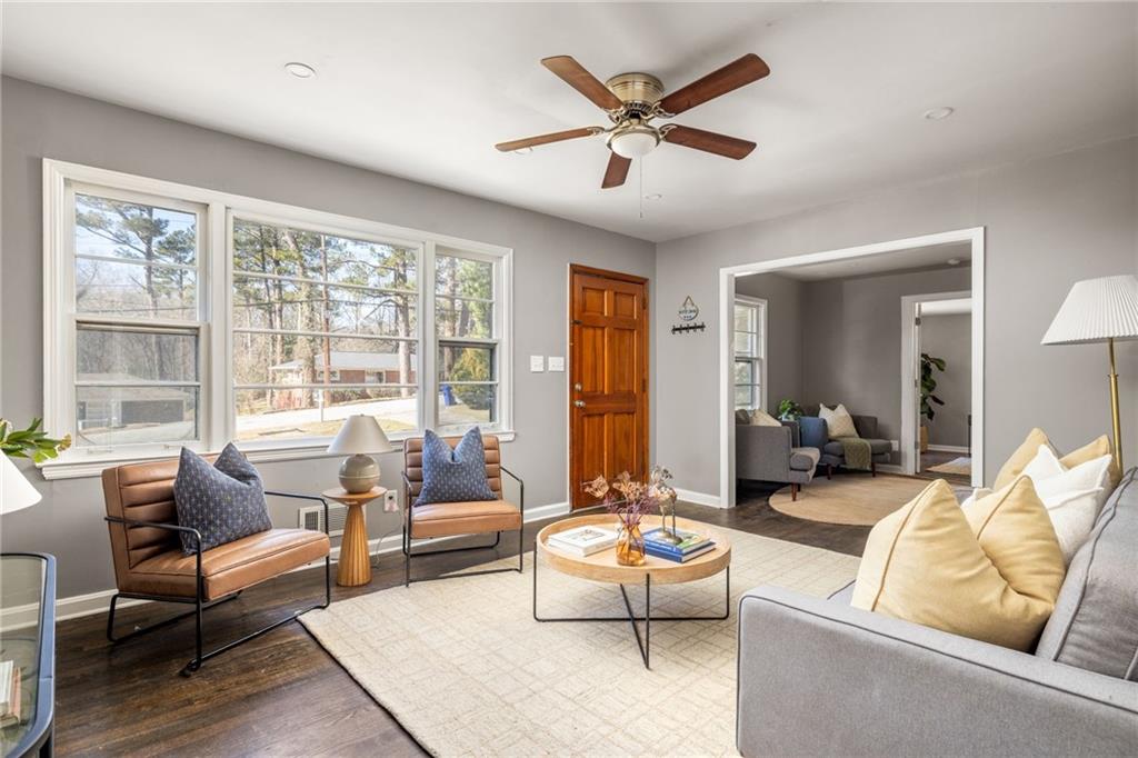 2886 Horse Shoe Drive