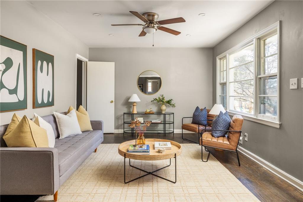 2886 Horse Shoe Drive