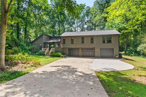 Photo of 3545 Daylon Drive, Cumming, GA 30028 (MLS # 7641543)