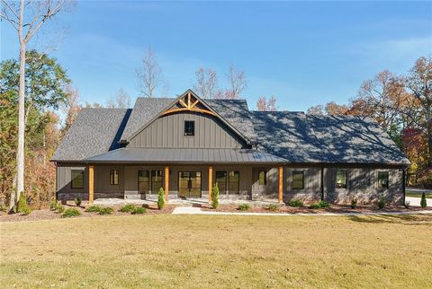 100 Ridge Way Forsyth GA 31029