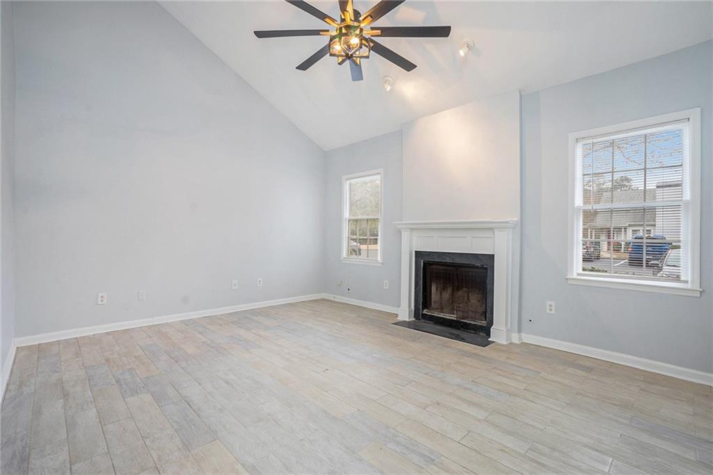 2161 Wellington Circle