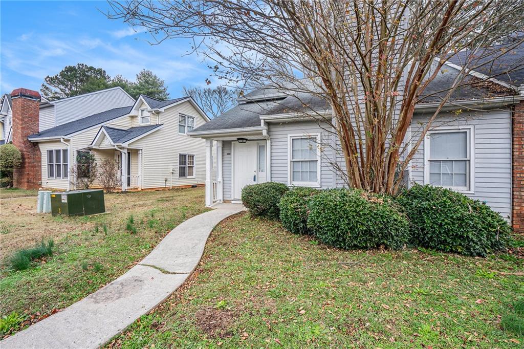 2161 Wellington Circle