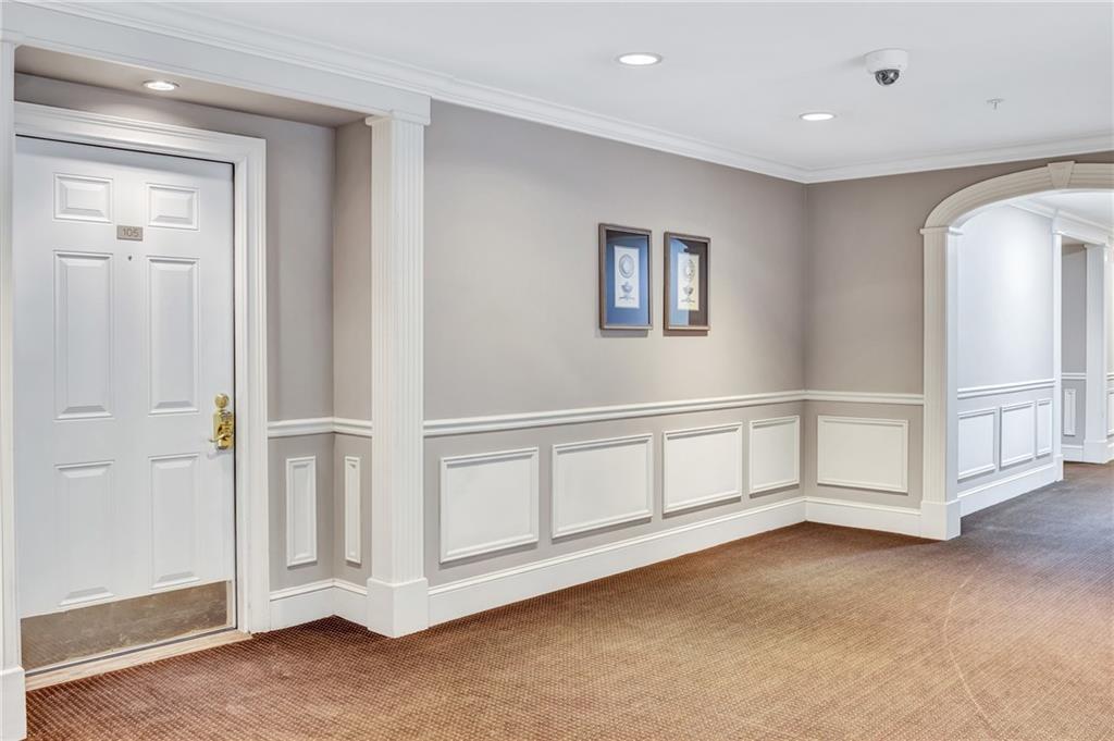 3275 Lenox Road NE 105