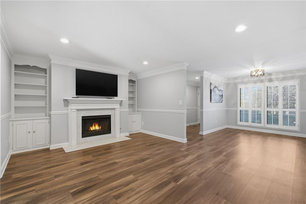 101 Woodcliff Drive 101