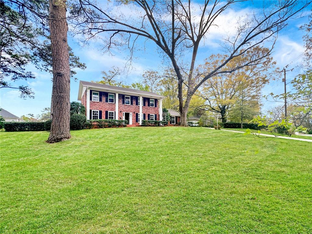 2484 POWERS FERRY Drive SE