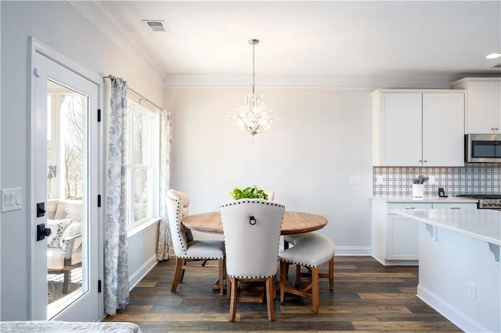 Monroe, Georgia 30656, United States, 3 Bedrooms Bedrooms, ,3 BathroomsBathrooms,Residential,Pending,78118