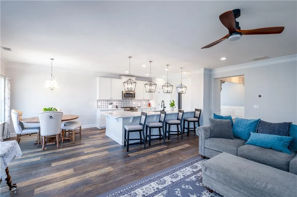 Monroe, Georgia 30656, United States, 3 Bedrooms Bedrooms, ,3 BathroomsBathrooms,Residential,Pending,78118