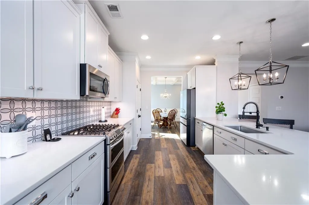 Monroe, Georgia 30656, United States, 3 Bedrooms Bedrooms, ,3 BathroomsBathrooms,Residential,Pending,78118