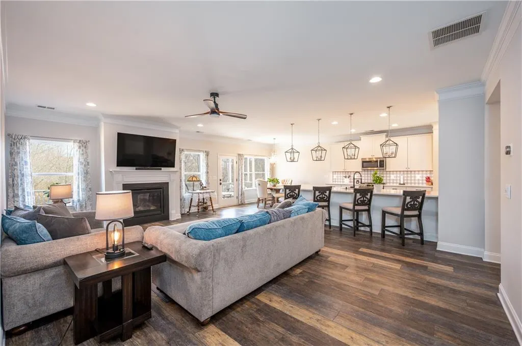 Monroe, Georgia 30656, United States, 3 Bedrooms Bedrooms, ,3 BathroomsBathrooms,Residential,Pending,78118