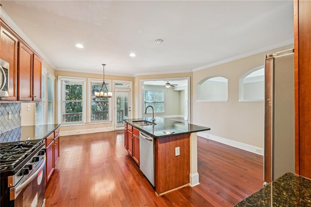 189 Privet Circle, Suwanee, Georgia image 14