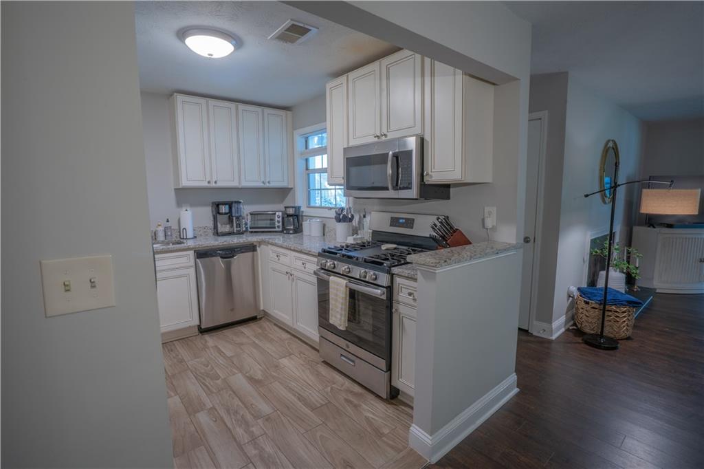 2735 Saint Augustine Trail SE