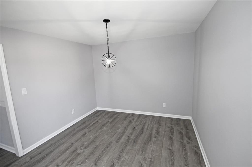 LAUREL GROVE - Residential