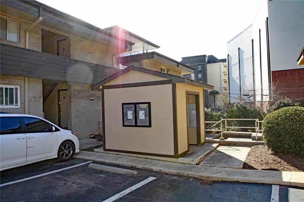 LAUREL GROVE - Residential