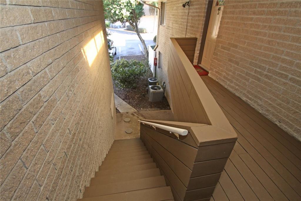 LAUREL GROVE - Residential