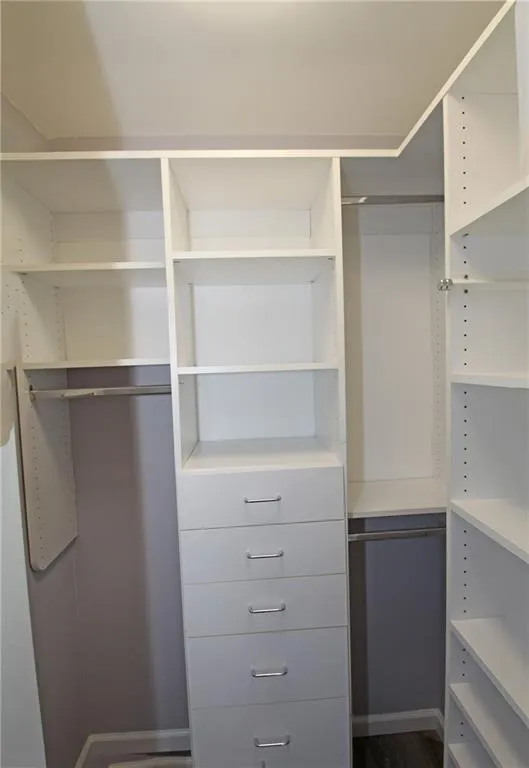 Sandy Springs, Georgia 30328, United States, 2 Bedrooms Bedrooms, ,2 BathroomsBathrooms,Residential,Active,227007