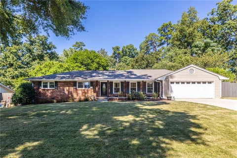 Homes For Sale - 1918 Hebron Hills Drive<br/> Tucker, GA 30084