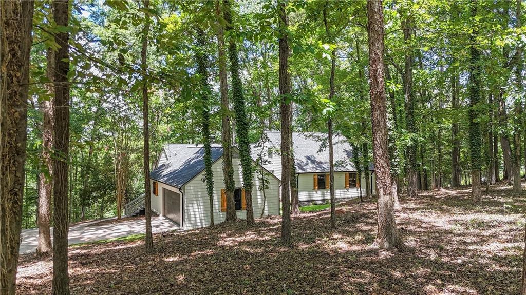 3710 Country Estate Drive NW