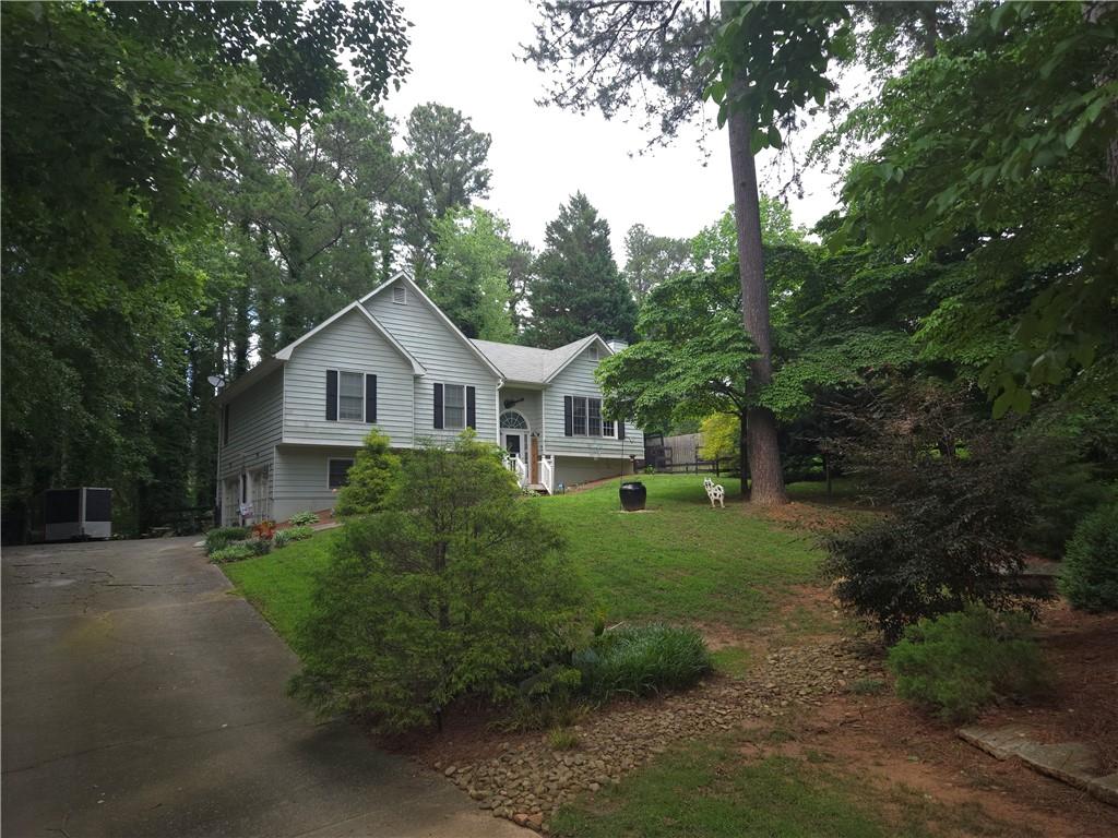 102 Thomas Drive