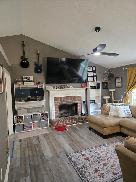 102 Thomas Drive