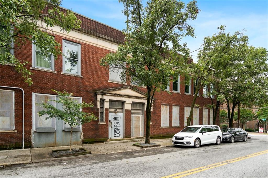 210 Walker Street SW Unit 3