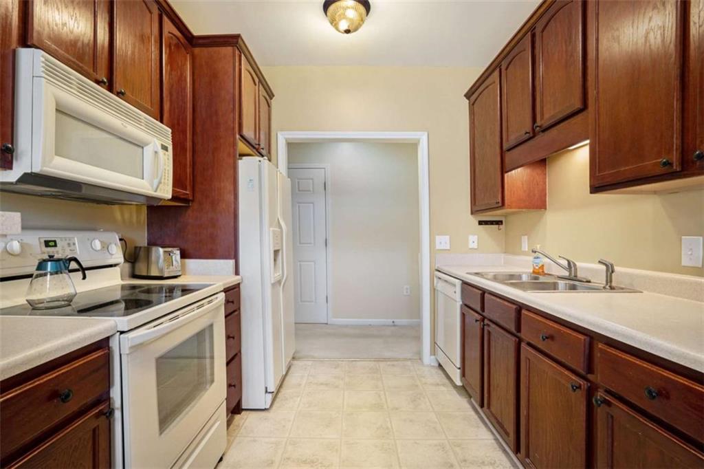 3302 Dogwood Drive #328, Atlanta, Georgia image 11