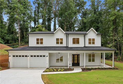 2082 Lyle Avenue College Park GA 30337