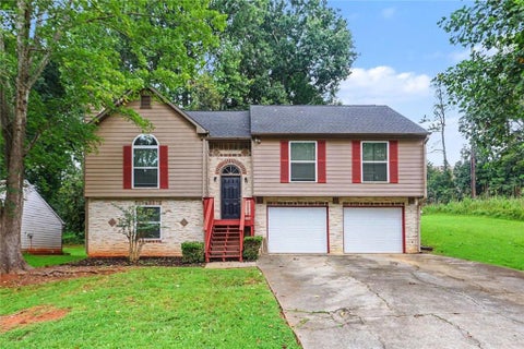 Homes For Sale - 1476 Chaseway Circle<br/> Powder Springs, GA 30127