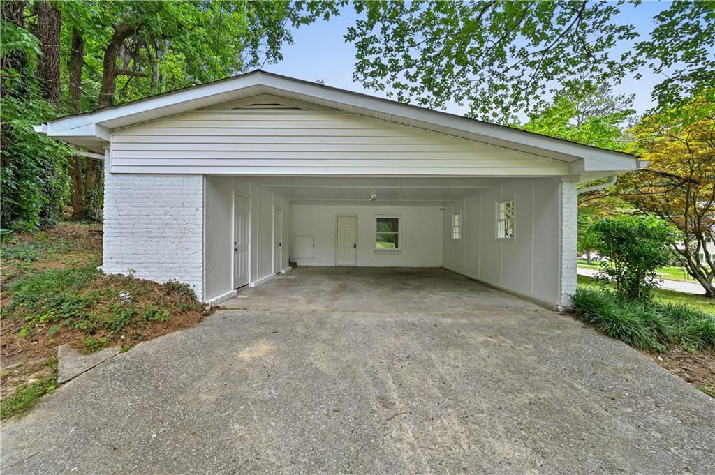 3494 Dale Lane