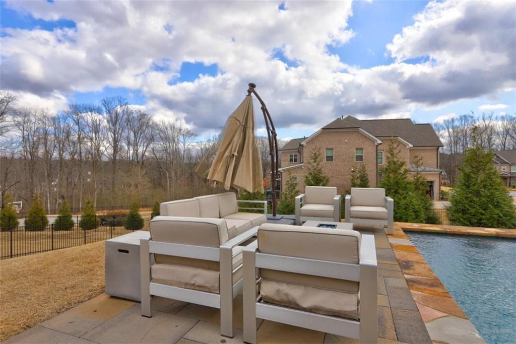 5540 Wood Falls Drive, Buford, Georgia image 16