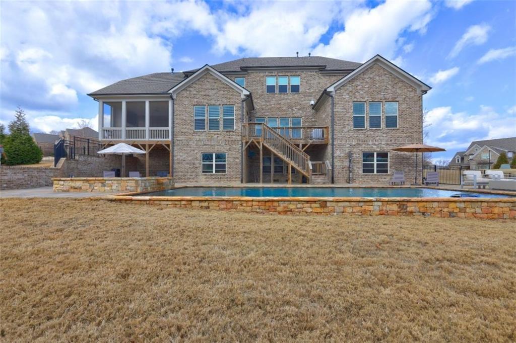 5540 Wood Falls Drive, Buford, Georgia image 7