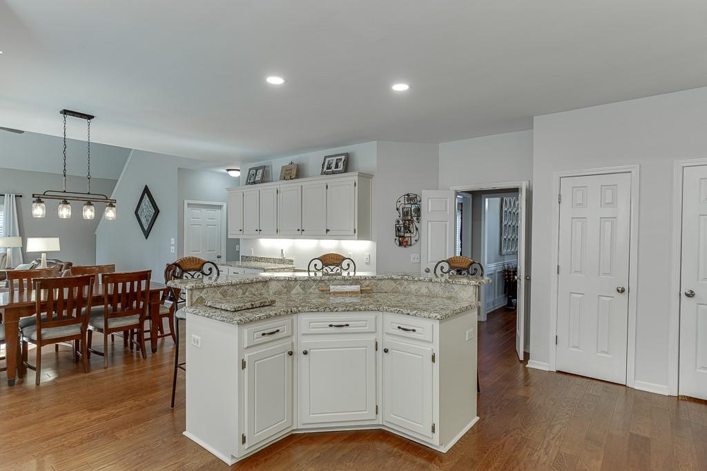 4330 Landover Way, Suwanee, Georgia image 17