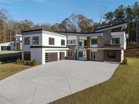 Homes For Sale - 1678 Thomas Drive<br/> Hoschton, GA 30548