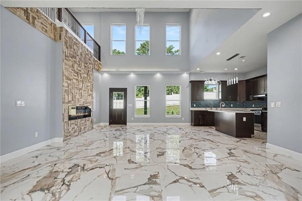 1515 GRAYSON PKWY, GRAYSON, GA 30017 - Image 2af7ecf37b1c33cddfd4d233abf2a45f/2285257468
