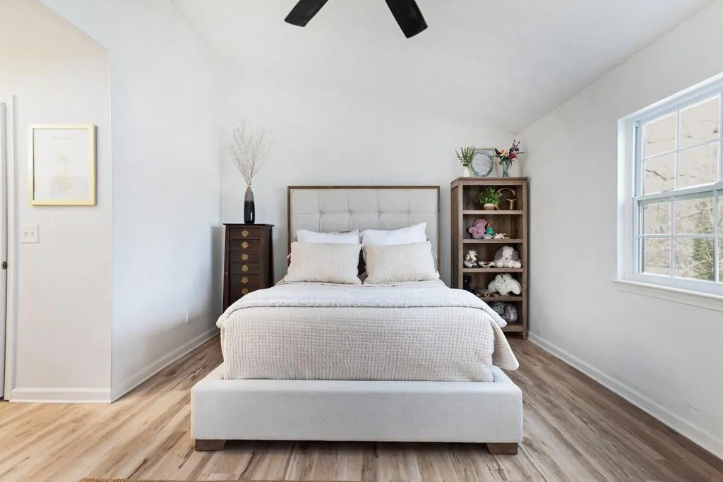 Roswell, Georgia 30076, United States, 2 Bedrooms Bedrooms, ,2 BathroomsBathrooms,Residential,Active,114972