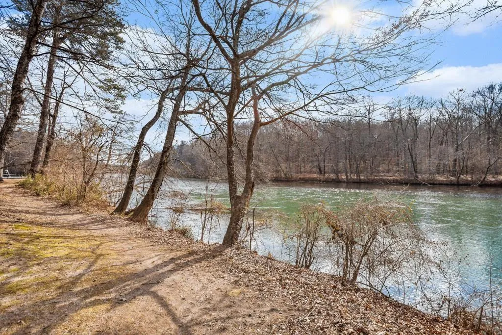 Roswell, Georgia 30076, United States, 2 Bedrooms Bedrooms, ,2 BathroomsBathrooms,Residential,Active,114972