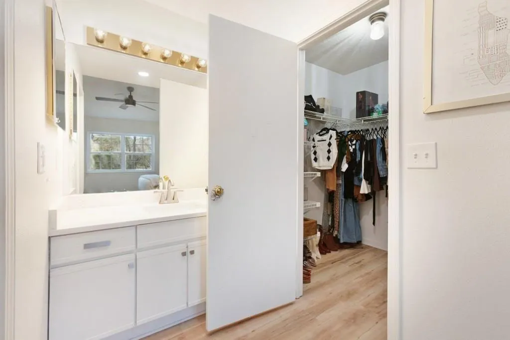 Roswell, Georgia 30076, United States, 2 Bedrooms Bedrooms, ,2 BathroomsBathrooms,Residential,Active,114972