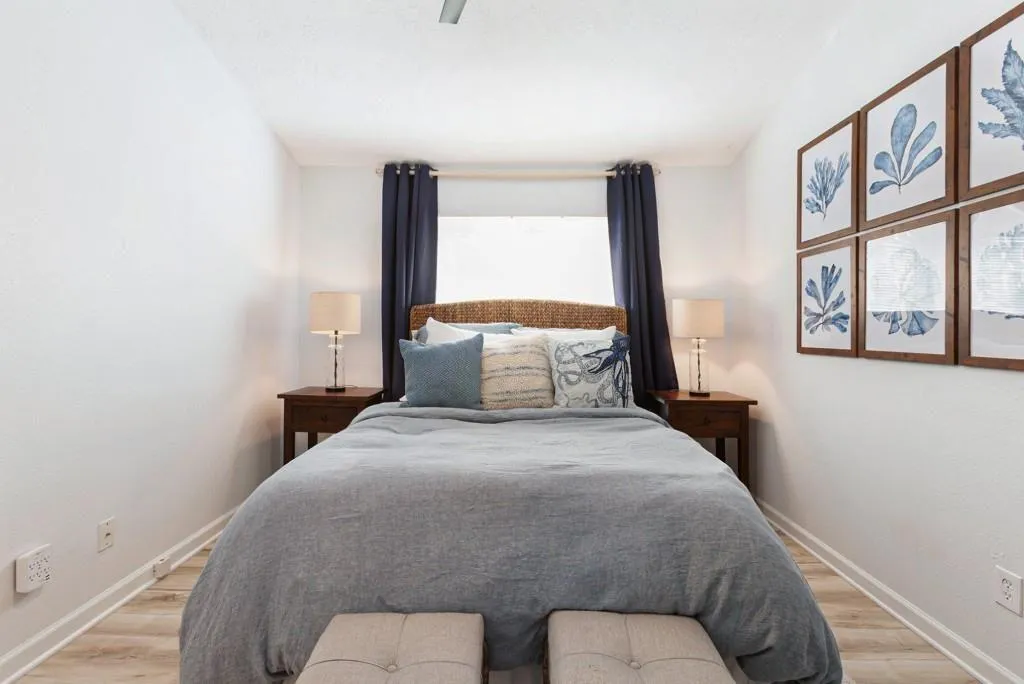 Roswell, Georgia 30076, United States, 2 Bedrooms Bedrooms, ,2 BathroomsBathrooms,Residential,Active,114972