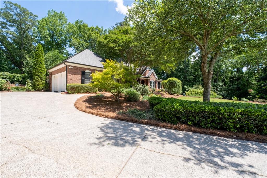 4390 Wicklow Court, Suwanee, Georgia image 38