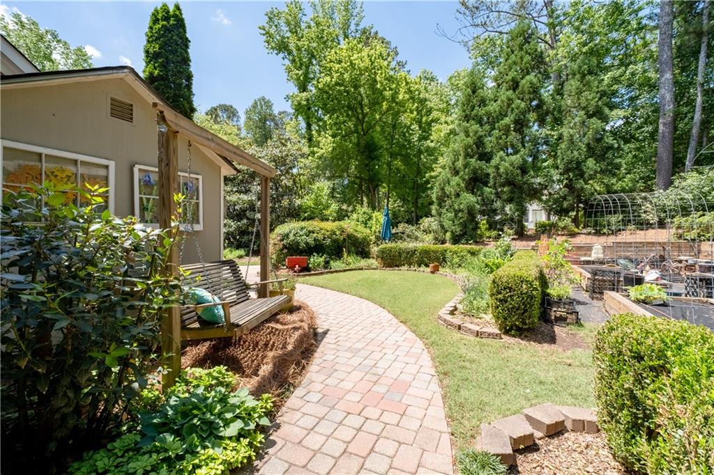 4390 Wicklow Court, Suwanee, Georgia image 32