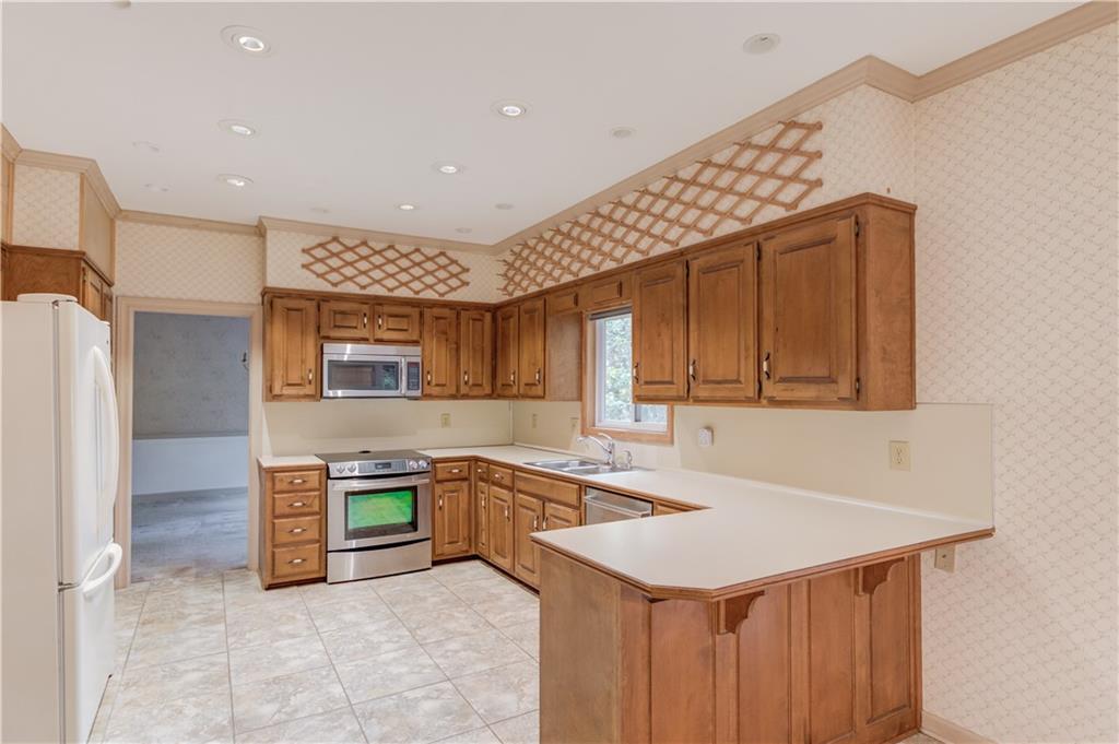 1667 Manhasset Farm Court, Atlanta, Georgia image 13
