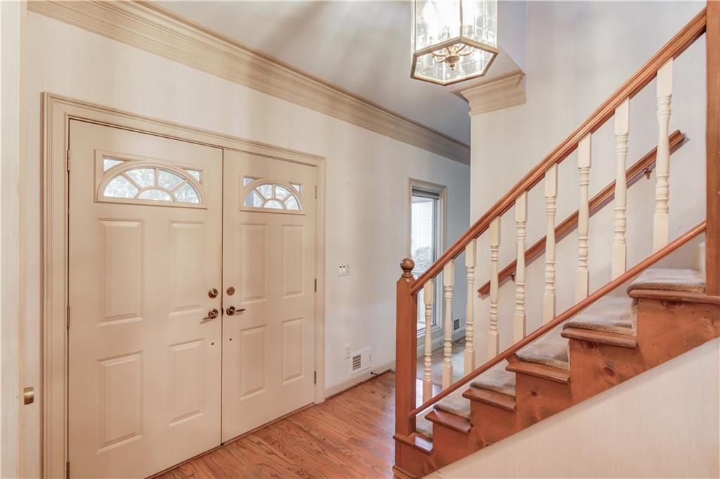 1667 Manhasset Farm Court