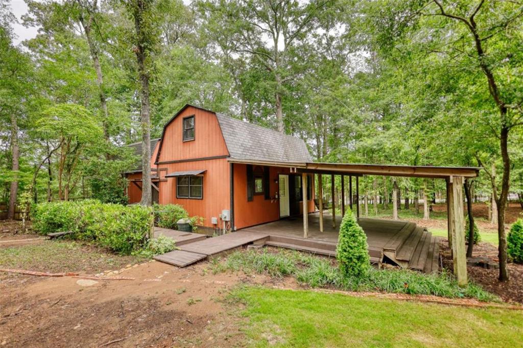 80 Lakeshore Dr