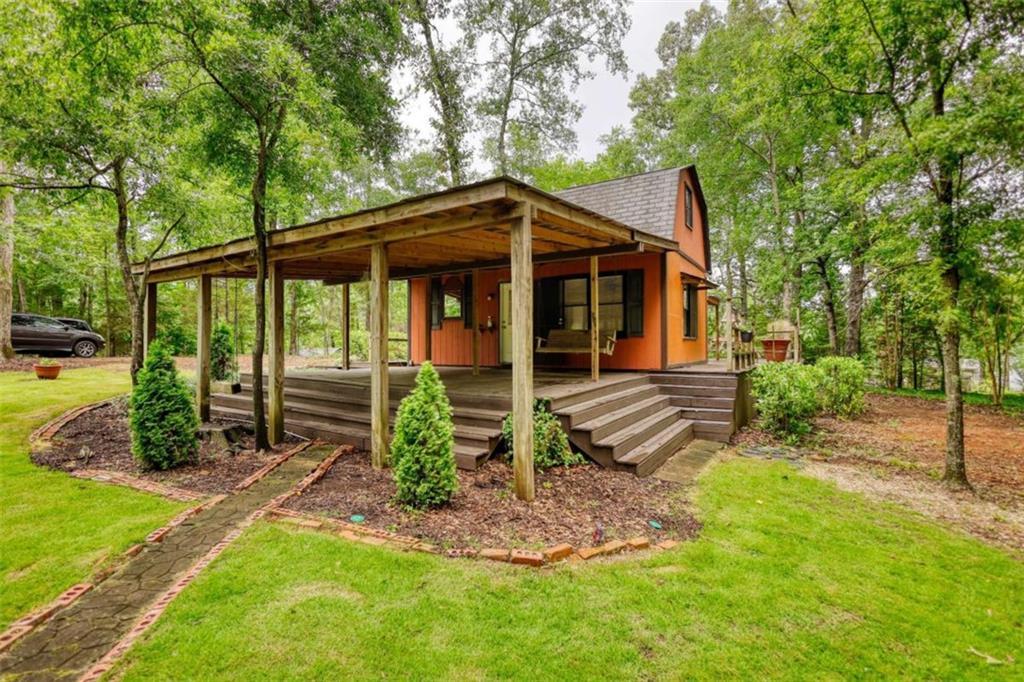 80 Lakeshore Dr