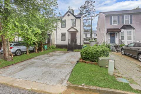 Townhouse For Sale - 3804 Meadow Green Court<br/> Peachtree Corners, GA 30092