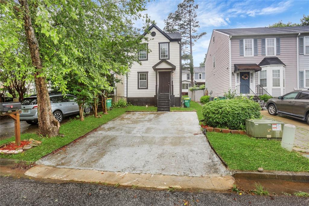 3804 Meadow Green Court