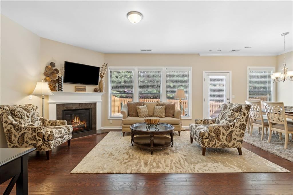 6160 Shiloh Woods Drive, Cumming, Georgia image 10